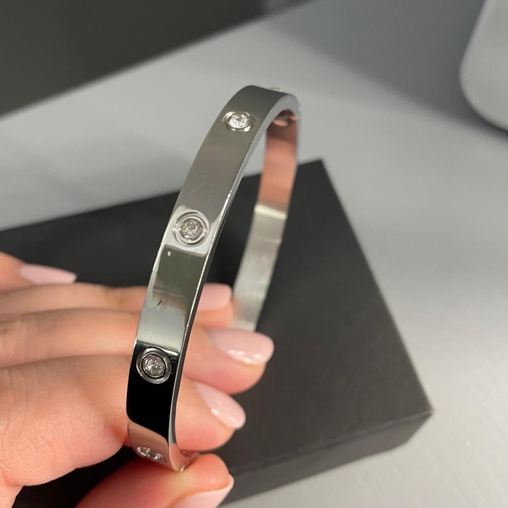 Stainless steel bangle bracelet - Picture 10 of 16